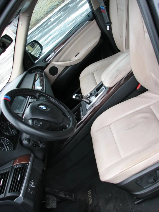 2011 BMW E70 X5 - Image 16 of 20