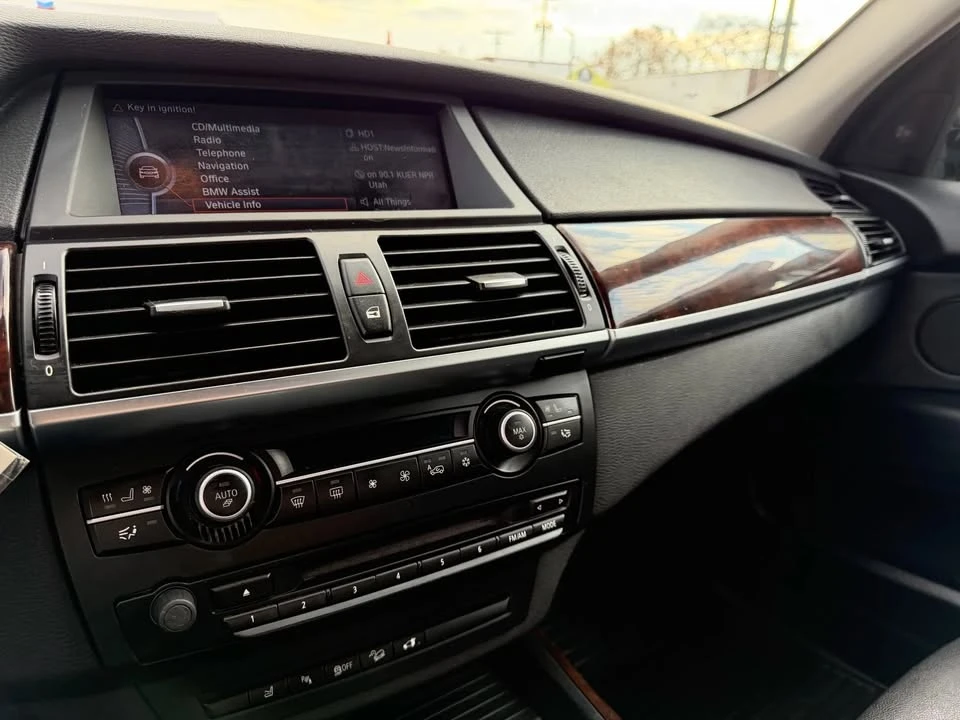 2011 BMW E70 X5 - Image 16 of 19