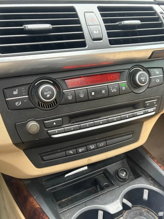 2011 BMW E70 X5 - Image 14 of 18
