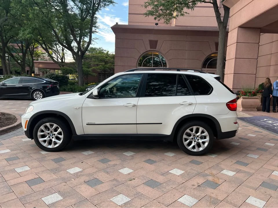 2011 BMW E70 X5 - Image 3 of 20
