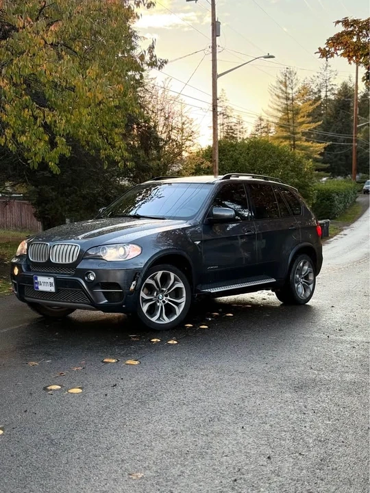 2011 BMW E70 X5 4.8i & xDrive50i - Image 2 of 6