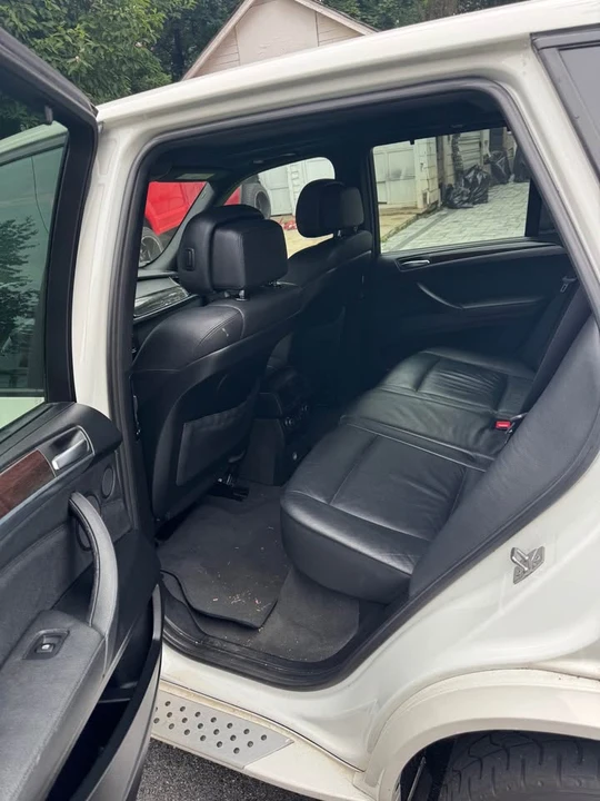 2011 BMW E70 X5 4.8i & xDrive50i - Image 2 of 4
