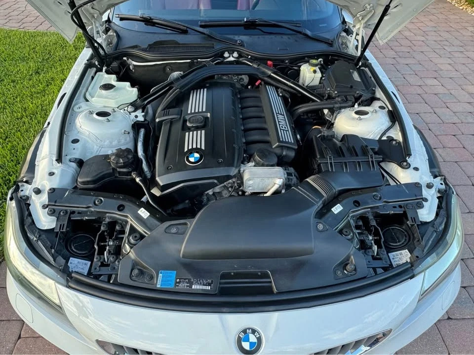 2011 BMW E89 Z4 Roadster - Image 9 of 18