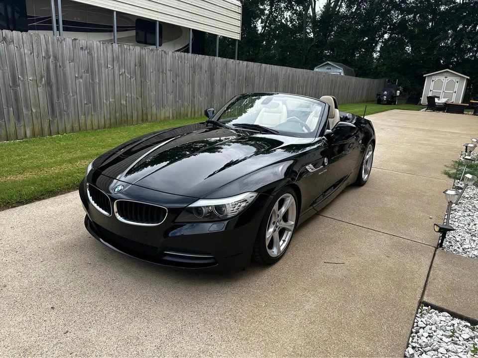 2011 BMW E89 Z4 Roadster - Image 2 of 13