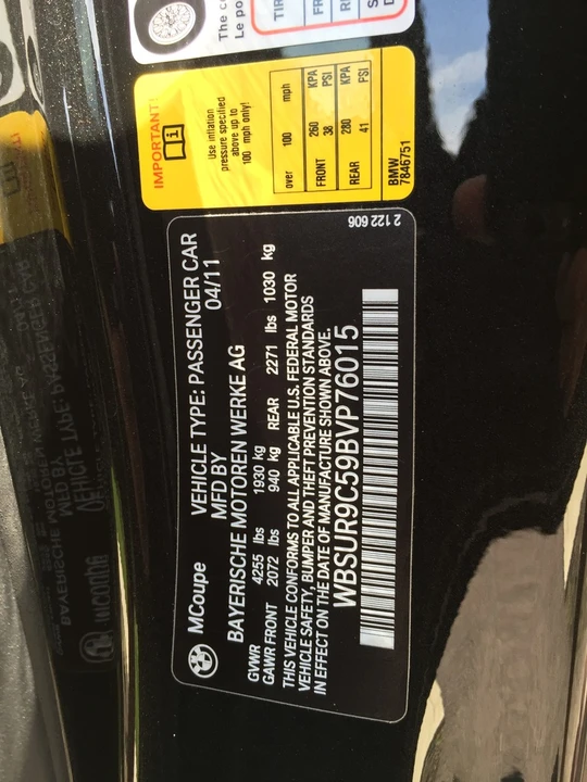 2011 BMW 1M - Image 12 of 13