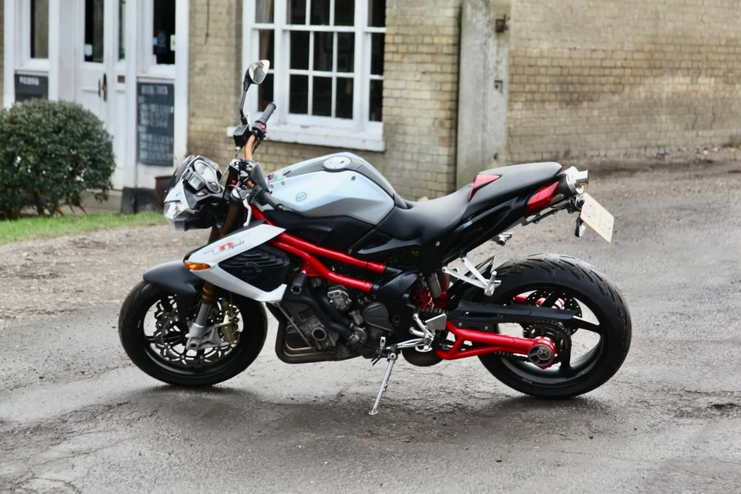 2011 Benelli - Image 6 of 30