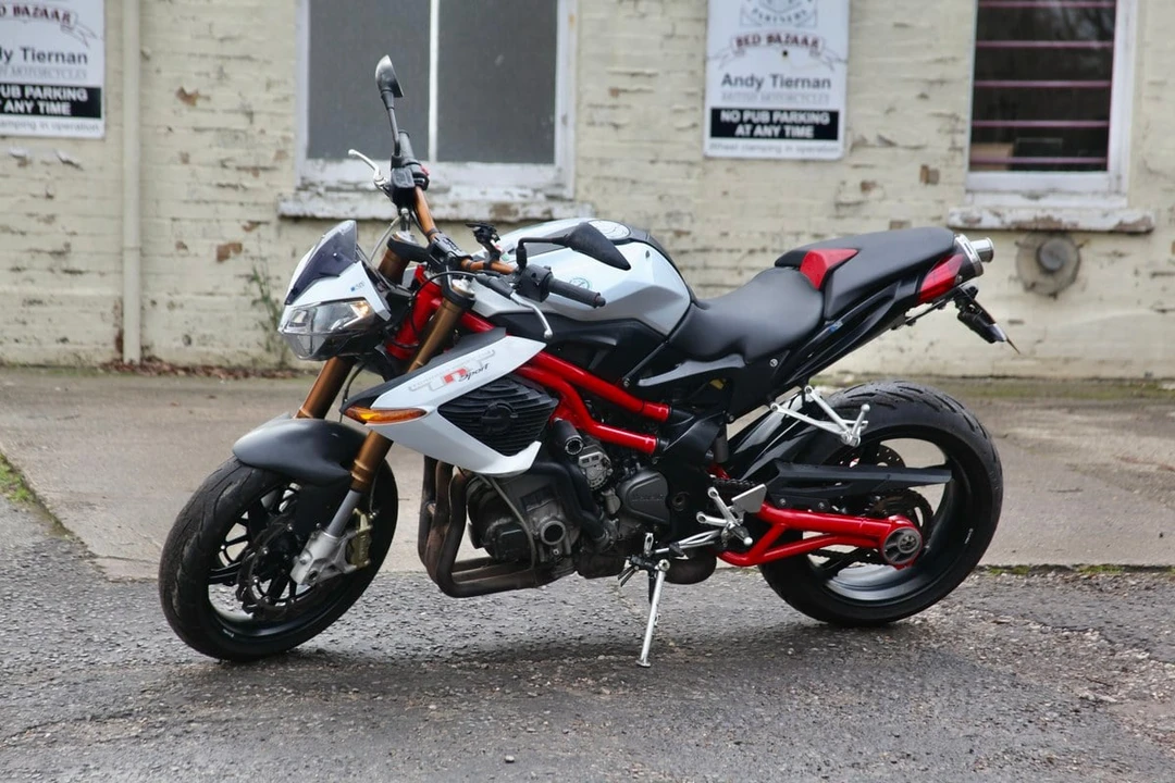 2011 Benelli - Image 2 of 30
