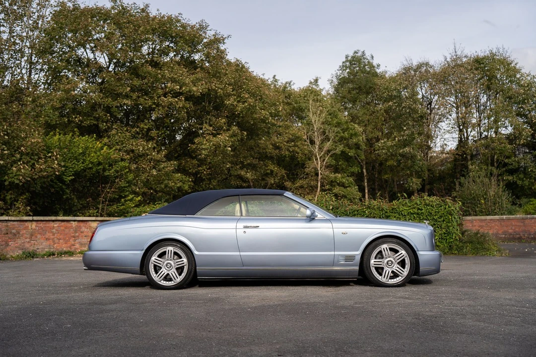 2011 Bentley Azure 2nd Gen - Image 19 of 30