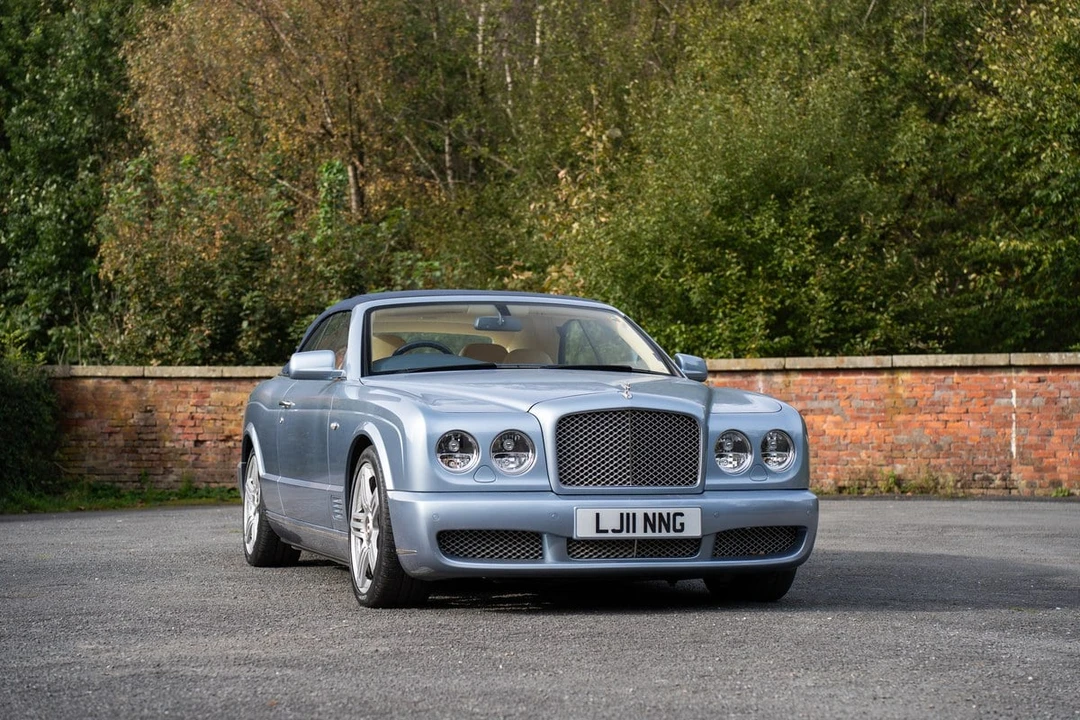 2011 Bentley Azure 2nd Gen - Image 2 of 30