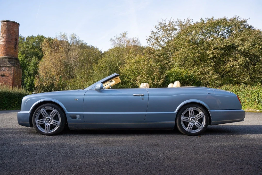 2011 Bentley Azure 2nd Gen - Image 8 of 30