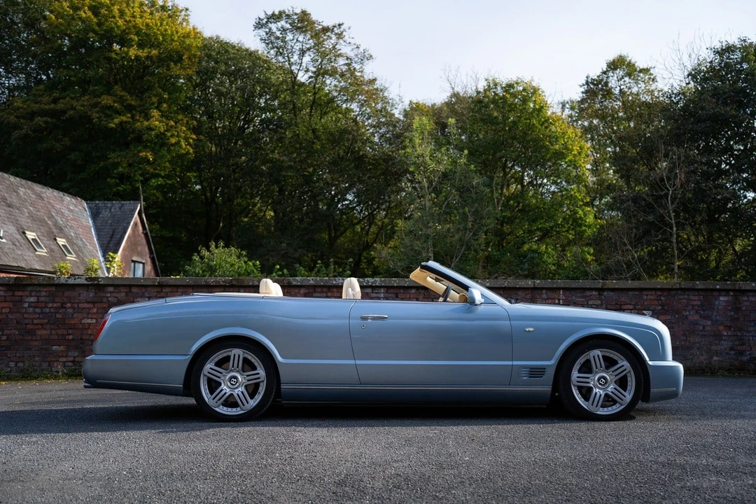 2011 Bentley Azure 2nd Gen - Image 7 of 30