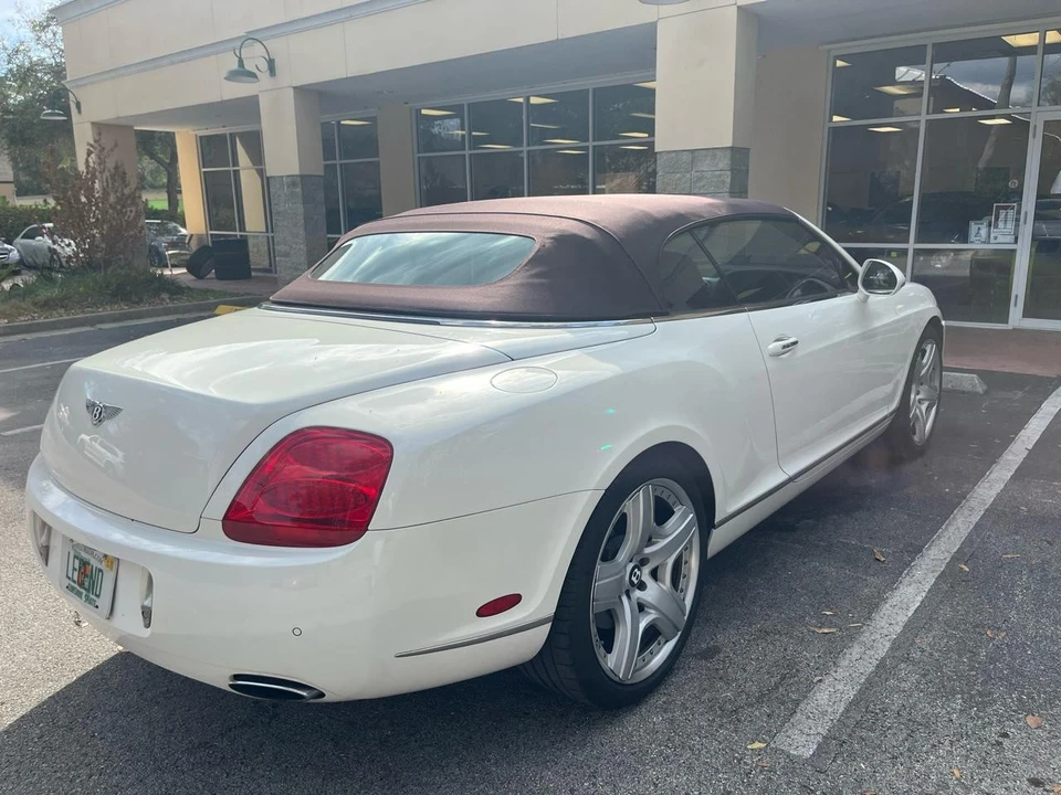 2011 Bentley Continental GTC - Image 18 of 31
