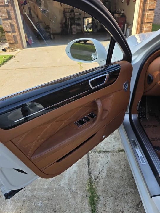 2011 Bentley Continental Flying Spur - Image 11 of 17