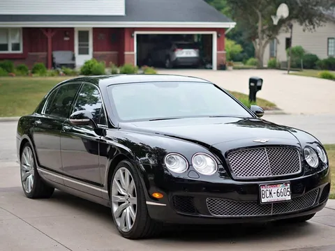 2011 Bentley Continental Flying Spur Sedan 4D