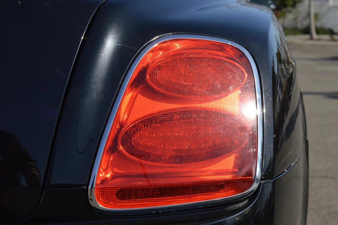 2011 Bentley Continental Flying Spur - Image 14 of 31