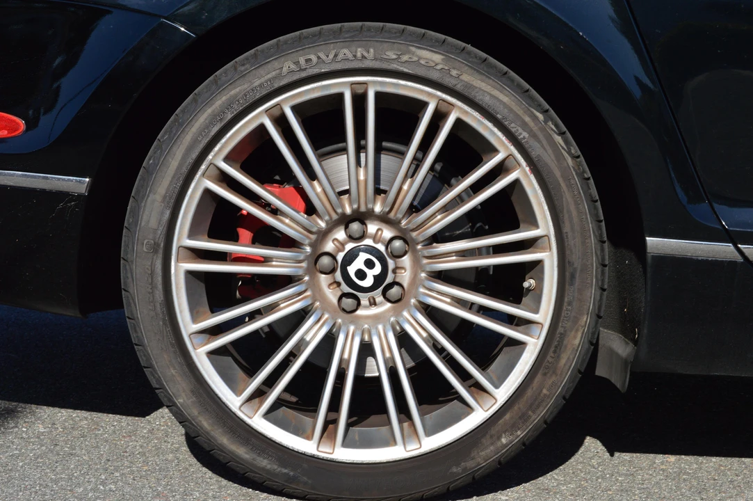 2011 Bentley Continental Flying Spur - Image 17 of 31