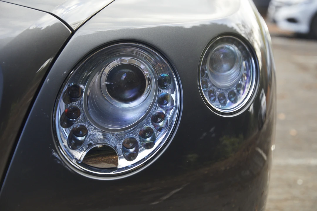 2011 Bentley Continental - Image 26 of 31