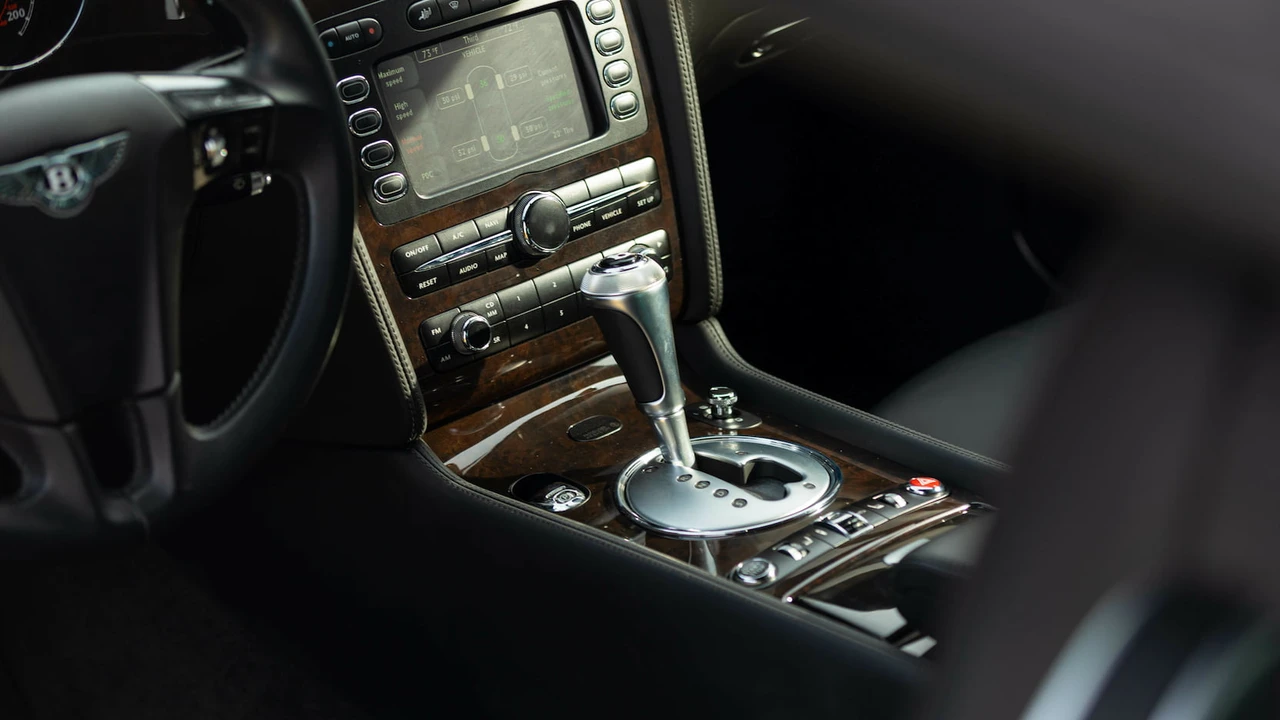2011 Bentley Continental GTC - Image 10 of 24