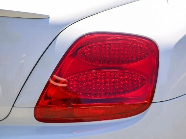 2011 Bentley Continental GTC - Image 16 of 31