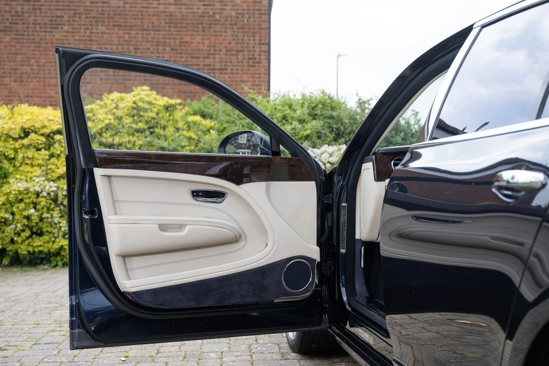 2011 Bentley Mulsanne 2nd Gen - Image 25 of 30