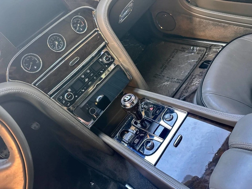 2011 Bentley Mulsanne 2nd Gen - Image 17 of 24