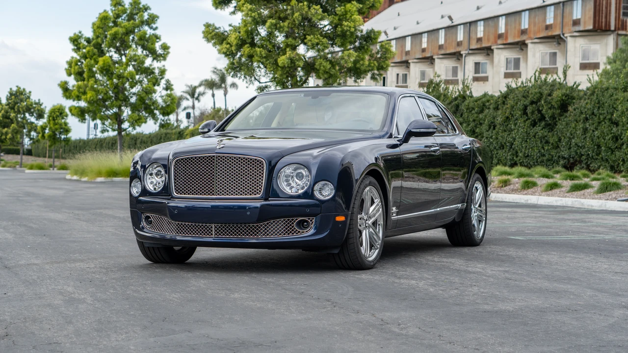 2011 Bentley Mulsanne 2nd Gen - Image 2 of 31