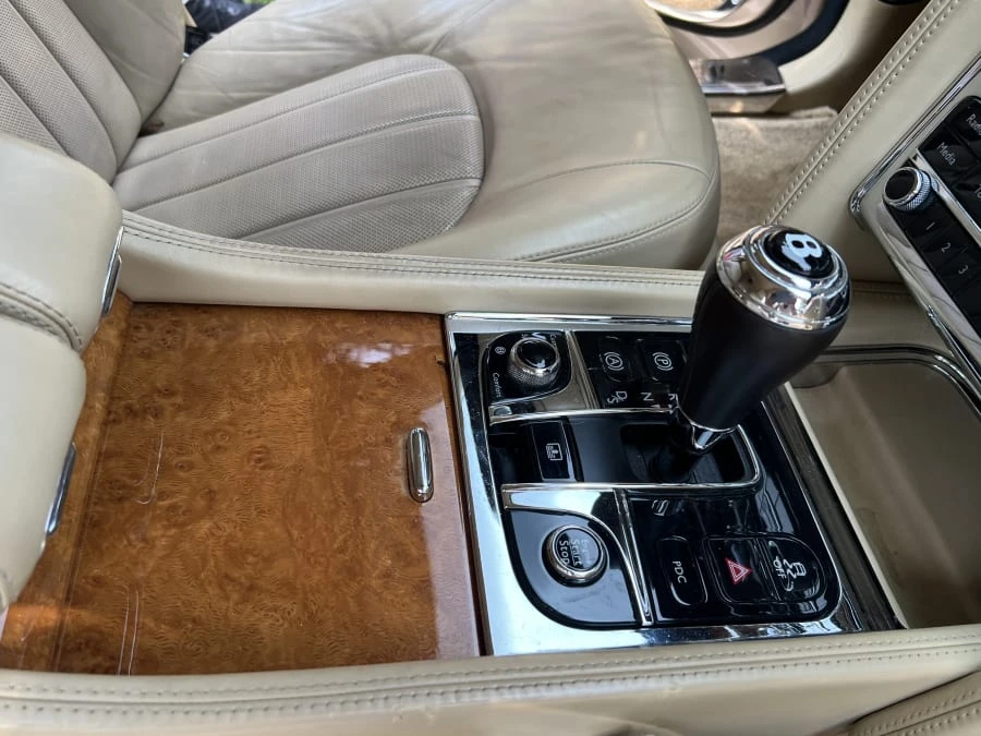 2011 Bentley Mulsanne 2nd Gen - Image 9 of 23