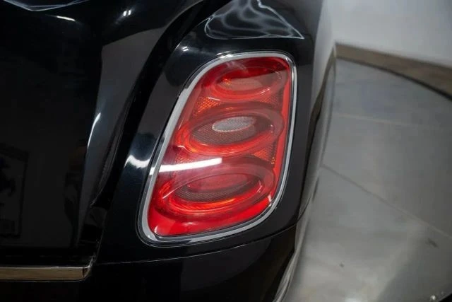 2011 Bentley - Image 23 of 31