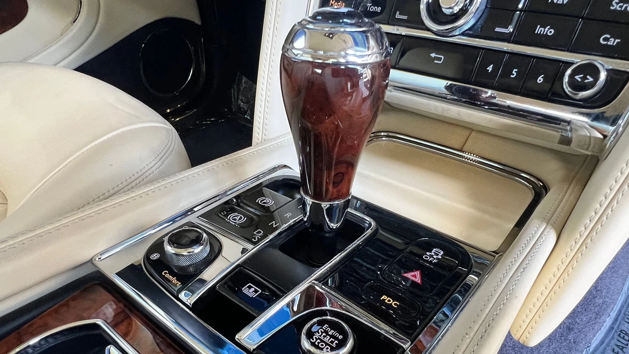 2011 Bentley Mulsanne 2nd Gen - Image 18 of 29