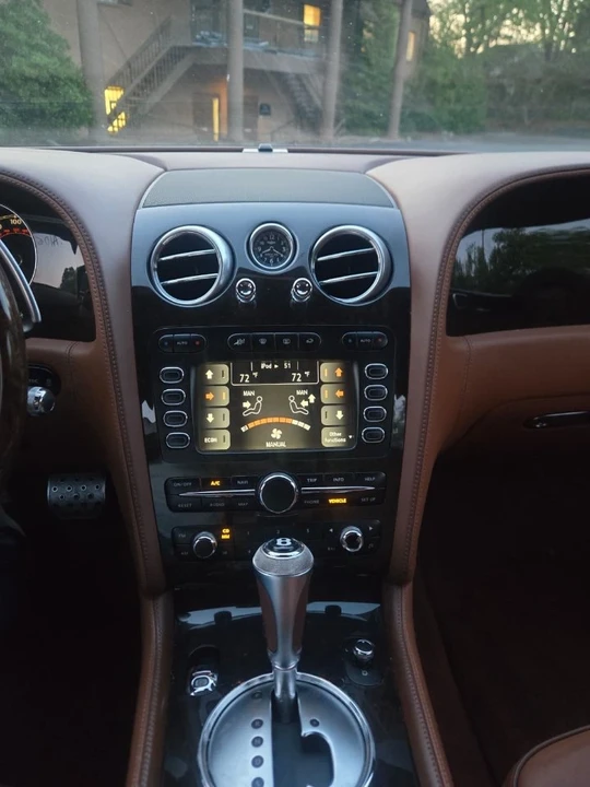 2011 Bentley Continental Flying Spur - Image 10 of 12