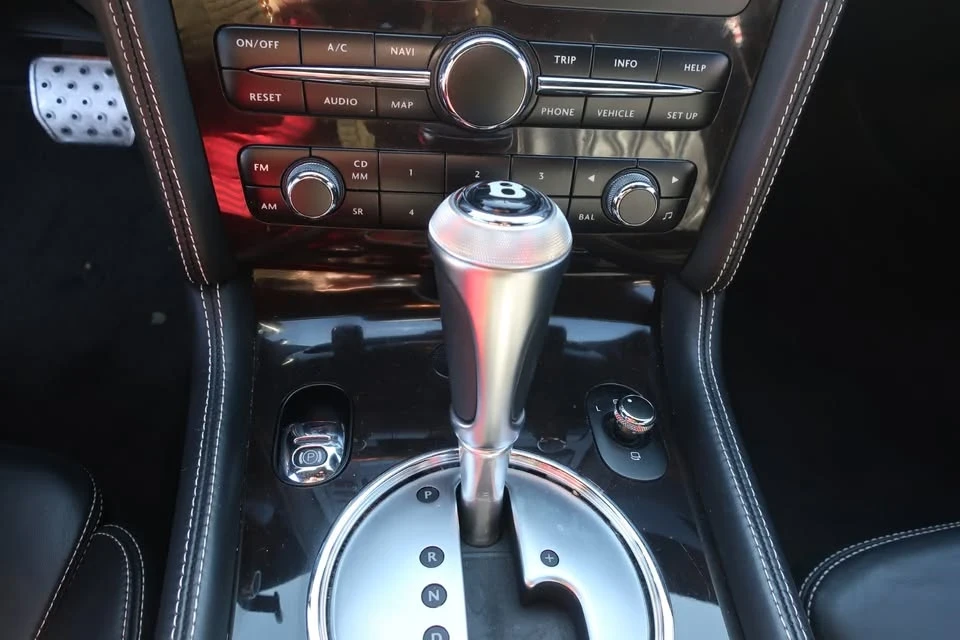 2011 Bentley Continental Flying Spur - Image 11 of 18