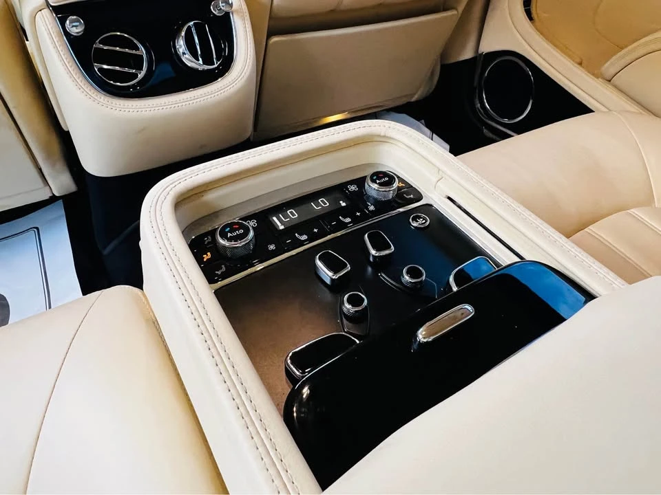 2011 Bentley Mulsanne 2nd Gen - Image 10 of 15