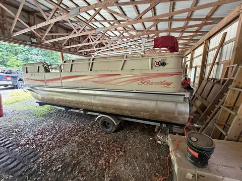 2011 Bentley Pontoon 21 Foot