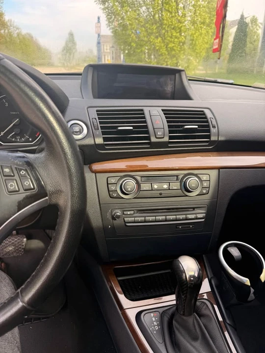 2011 BMW E81/E82/E88 1 Series - Image 4 of 4