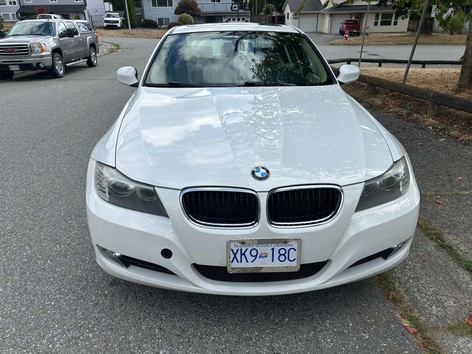 2011 BMW E90 3 Series Sedan - Image 3 of 12