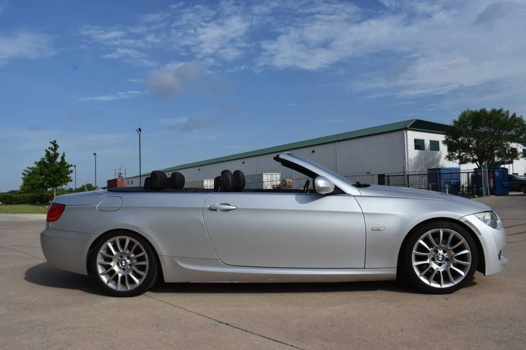 2011 BMW E93 3 Series Convertible - Image 8 of 21
