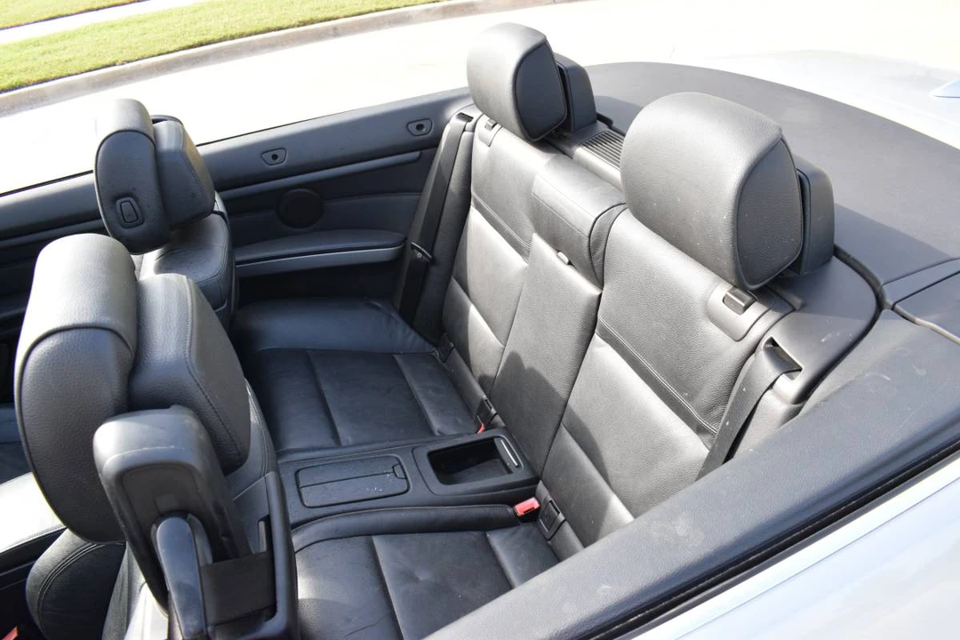 2011 BMW E93 3 Series Convertible - Image 12 of 21