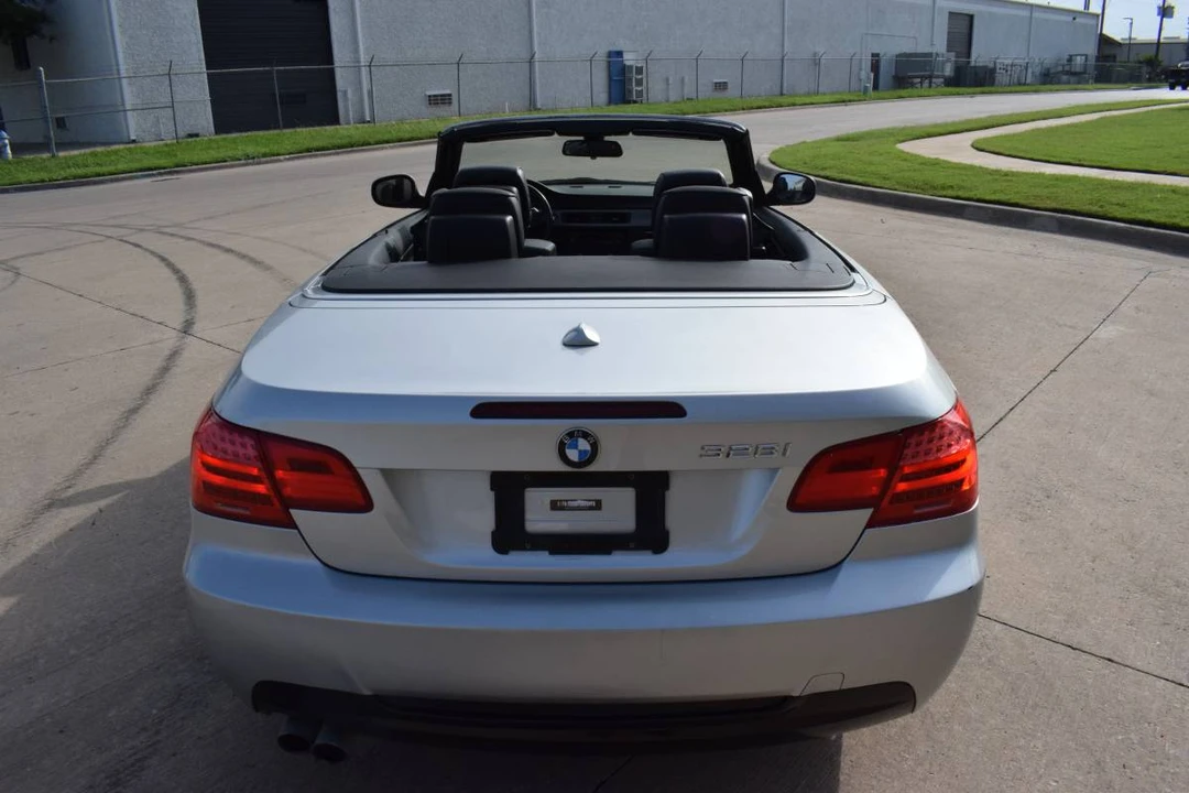 2011 BMW E93 3 Series Convertible - Image 6 of 21