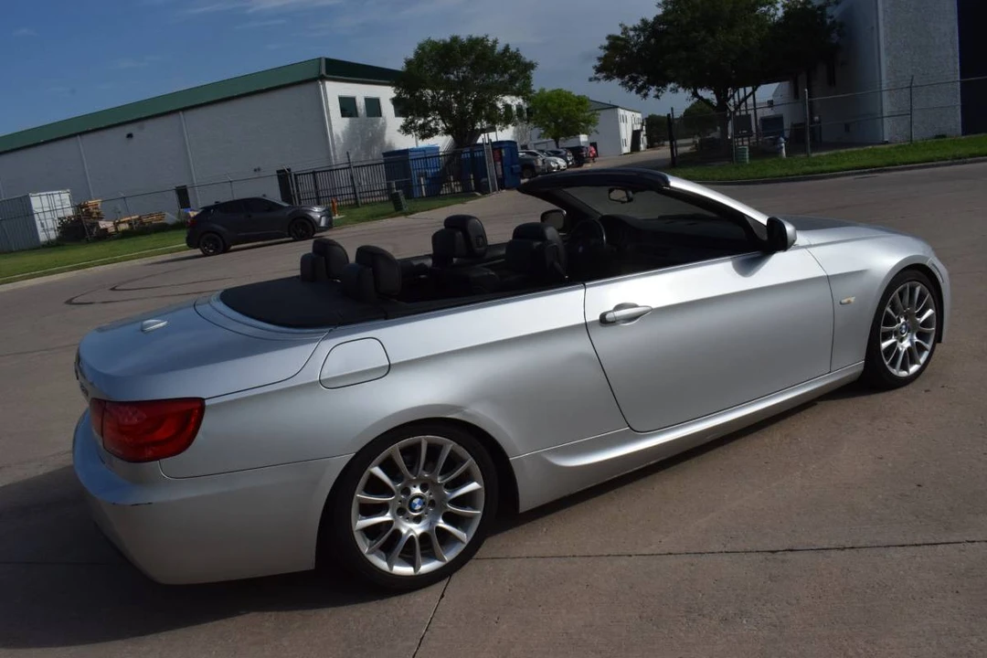 2011 BMW E93 3 Series Convertible - Image 7 of 21