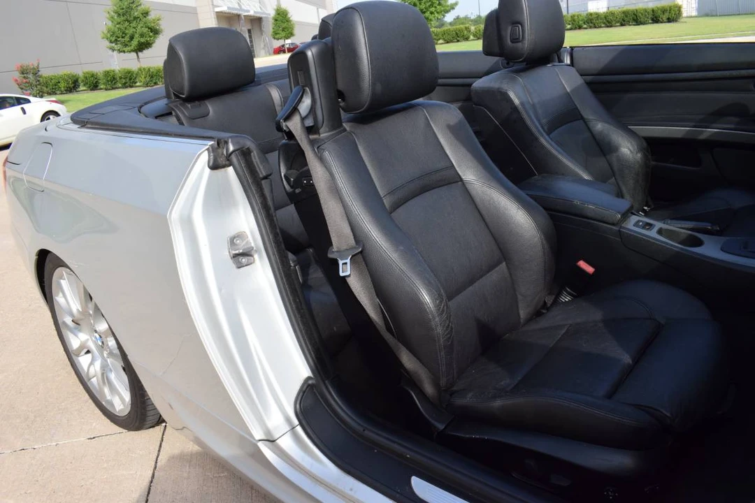 2011 BMW E93 3 Series Convertible - Image 13 of 21