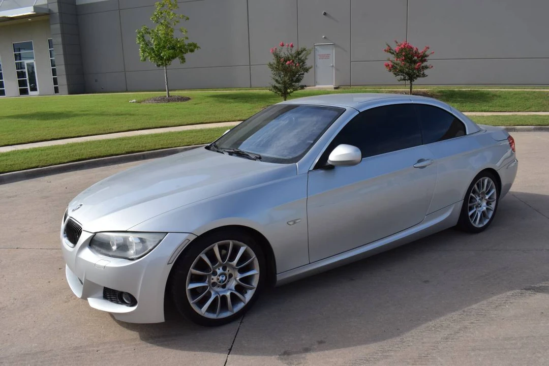 2011 BMW E93 3 Series Convertible - Image 16 of 21