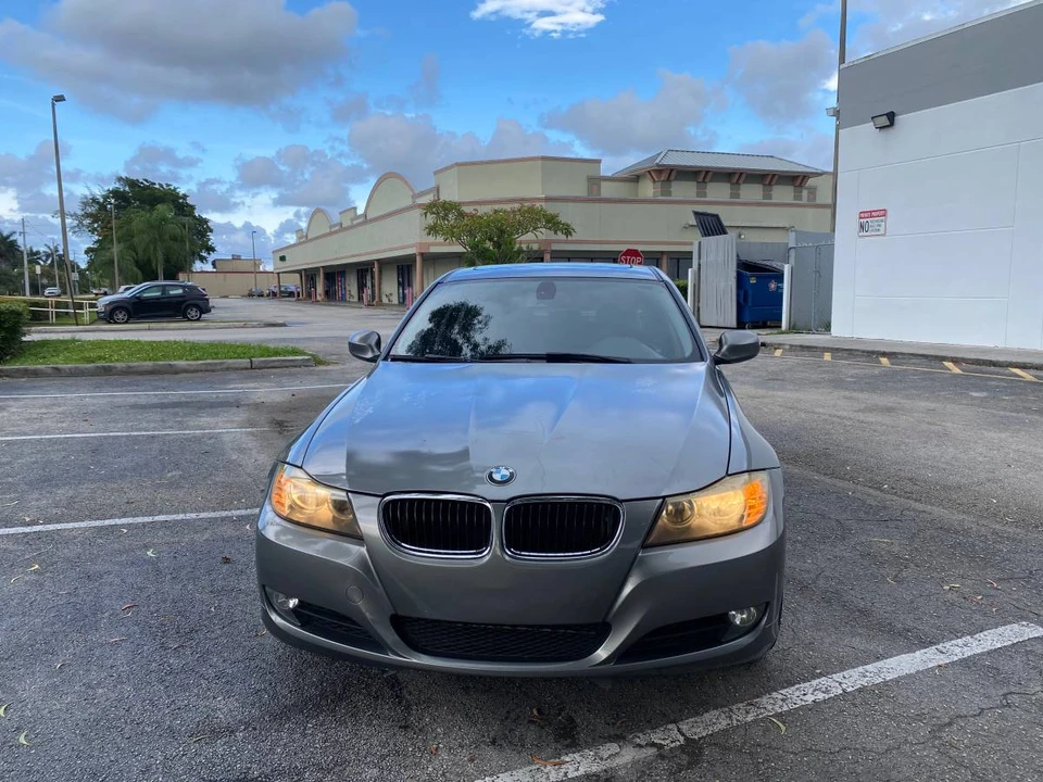 2011 BMW E90 3 Series Sedan - Image 6 of 12