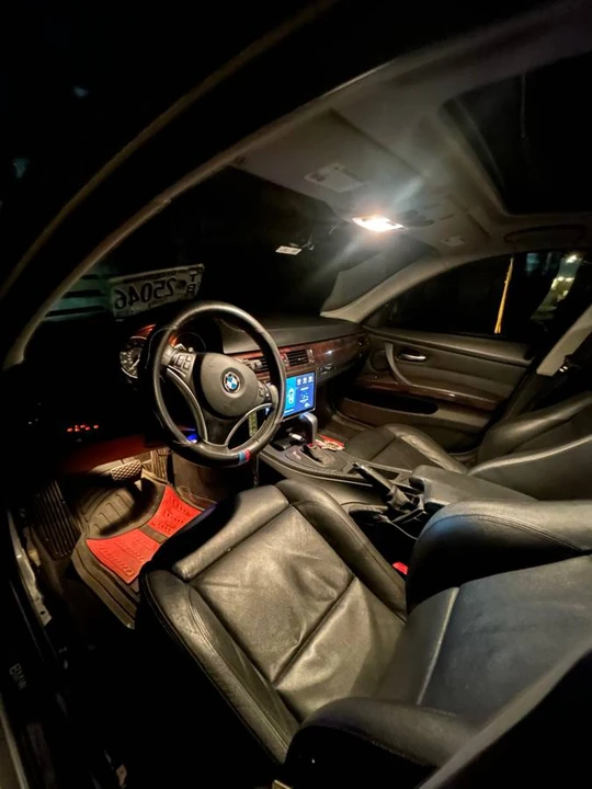 2011 BMW E90 3 Series Sedan - Image 6 of 9