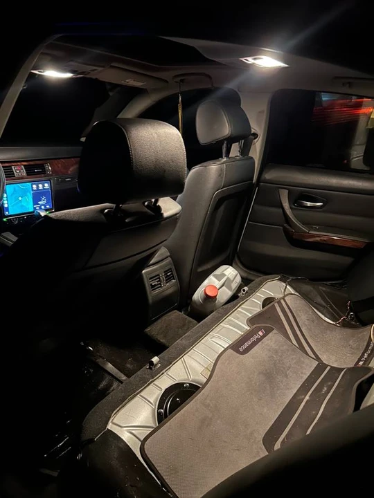 2011 BMW E90 3 Series Sedan - Image 8 of 9