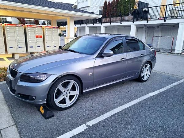 2011 BMW E90 3 Series Sedan - Image 2 of 8
