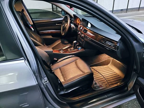 2011 BMW E90 3 Series Sedan - Image 6 of 9