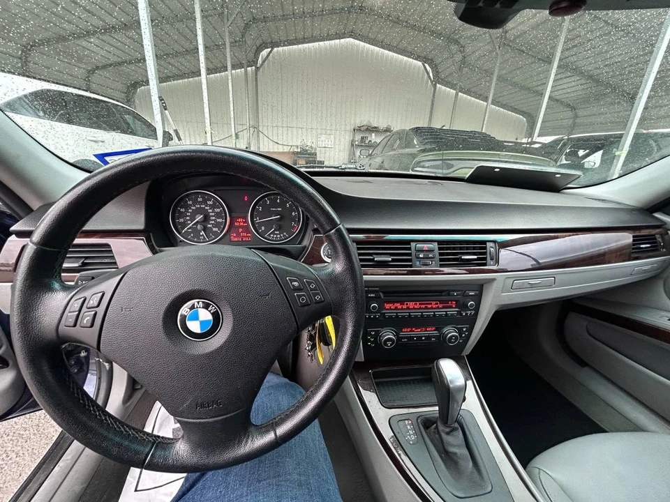 2011 BMW E90 3 Series Sedan - Image 9 of 13