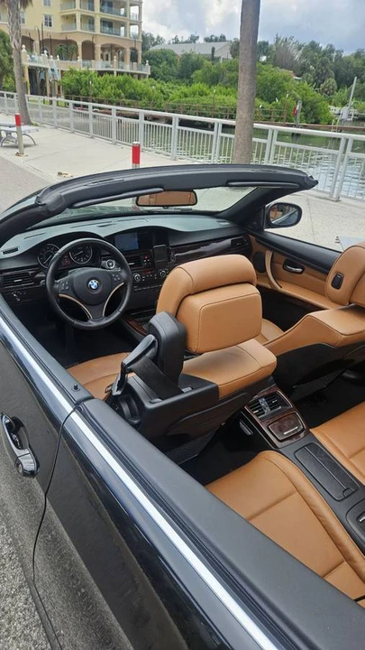 2011 BMW E93 3 Series Convertible - Image 7 of 11