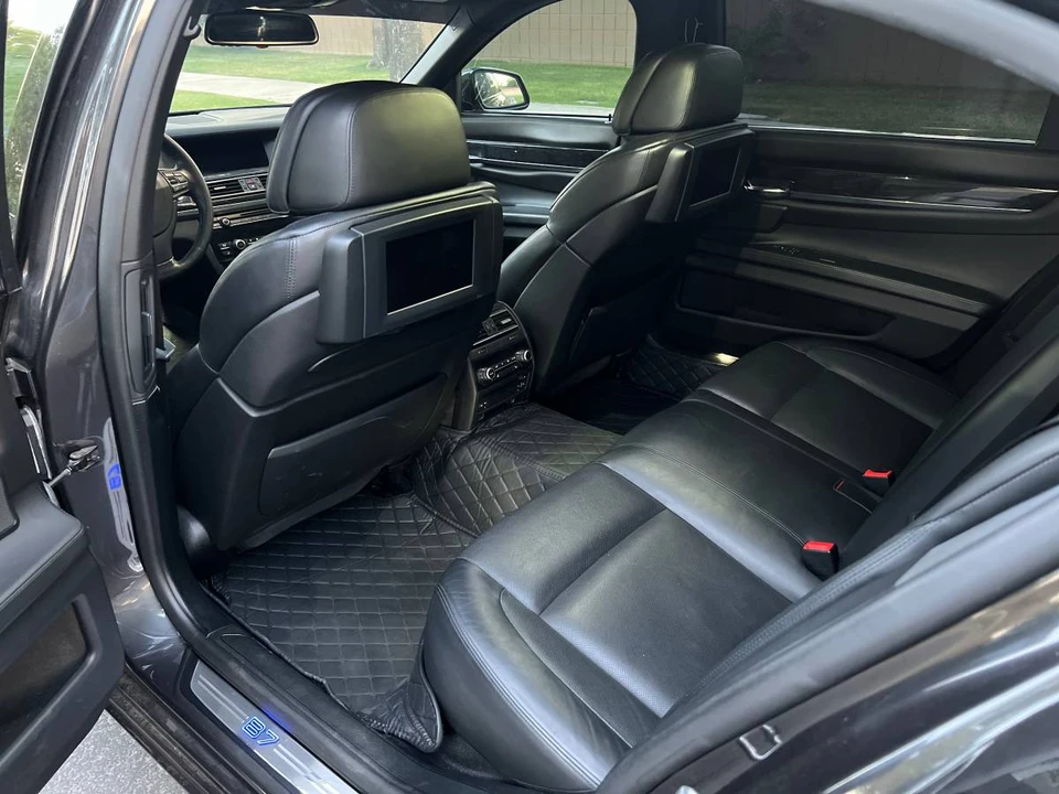 2011 BMW Alpina B7 - Image 11 of 13