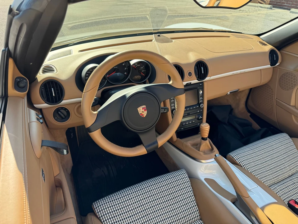 2011 Porsche 987 Boxster Spyder - Image 14 of 21